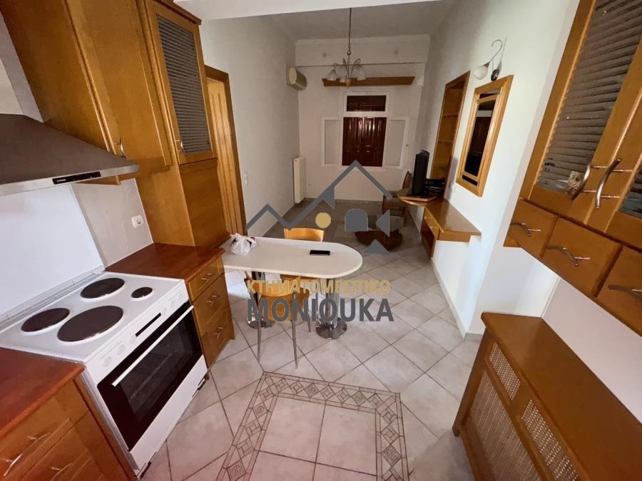 (zur Vermietung) Wohnung/Residenz Etagen-Apartment || Chios/Omiroupoli - 100 m², 2 Schlafzimmer, 550€ 