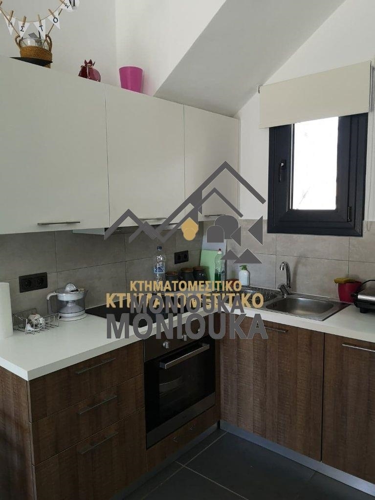 (zur Vermietung) Wohnung/Residenz Maisonette || Chios/Mastichochoria - 96 m², 3 Schlafzimmer, 100€ 